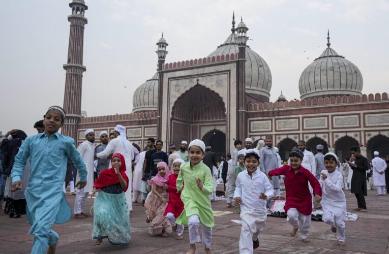 Eid: ঈদ-উল-ফিতর ও বাংলায় ঈদ-এর শুরু